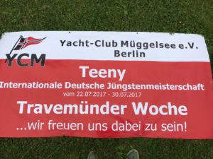 Banner des YCM bei der Deutschen Meisterschaft in Travemünde